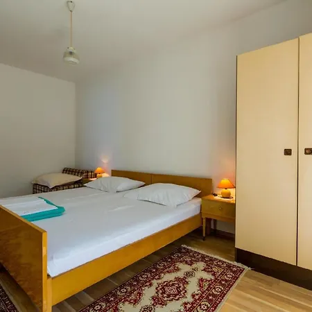 Apartmán Fuer 4 Personen Ca 60 Qm In Crikvenica, Kvarner Bucht Und Umgebung *
